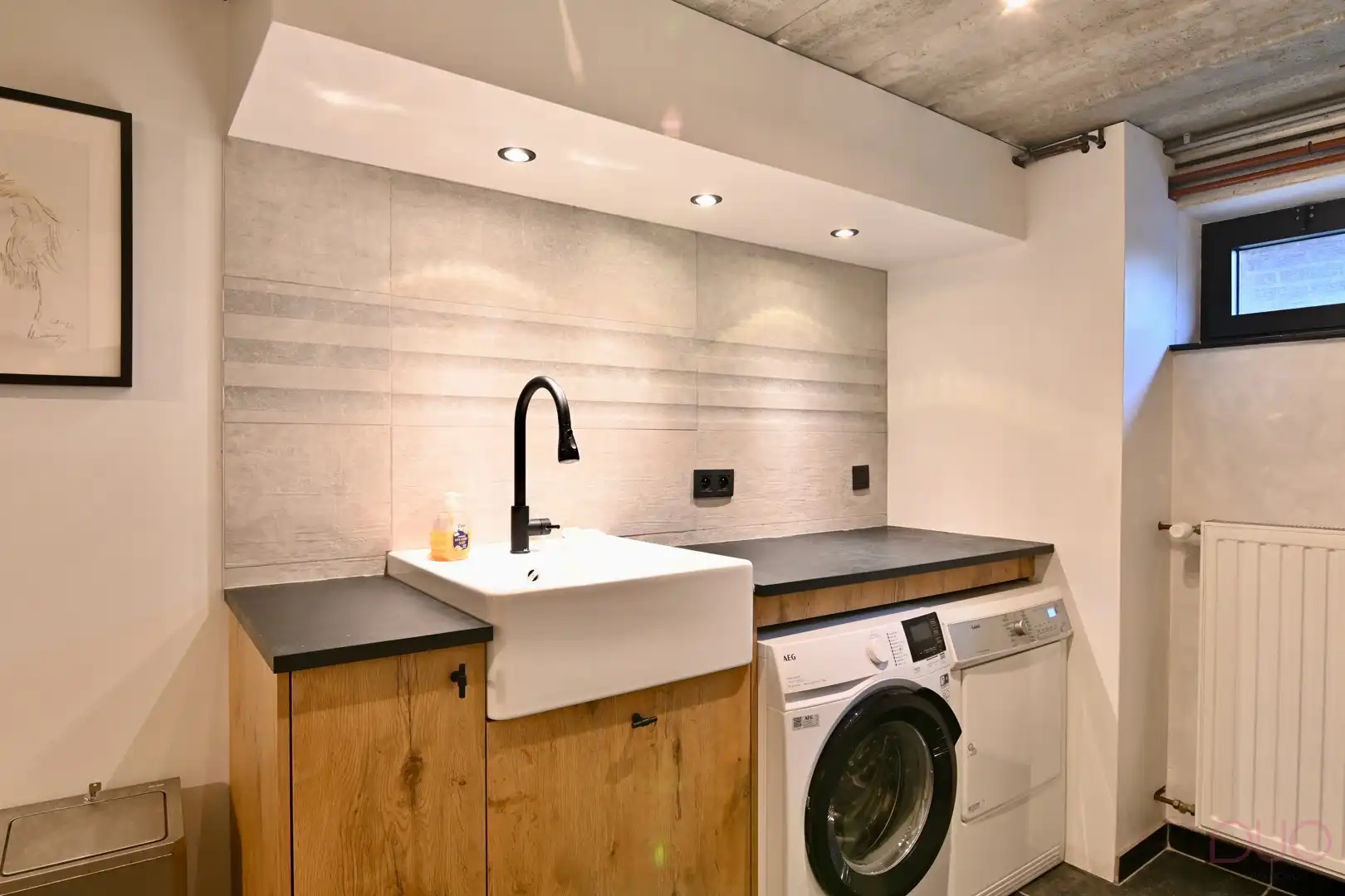 Gerenoveerd halfopen bebouwing op een prachtig perceel van 1h39a60ca inclusief weilanden foto 33