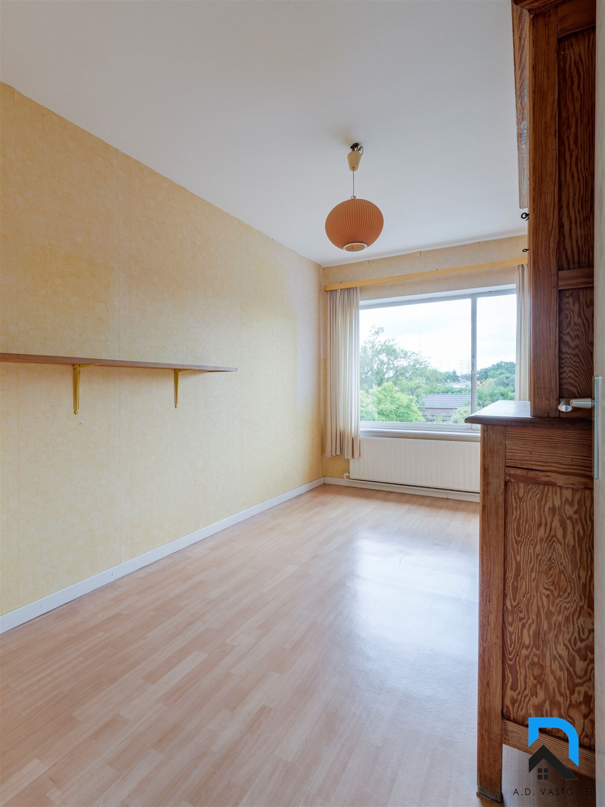 Halfopen bebouwing met tuin op toplocatie foto 18