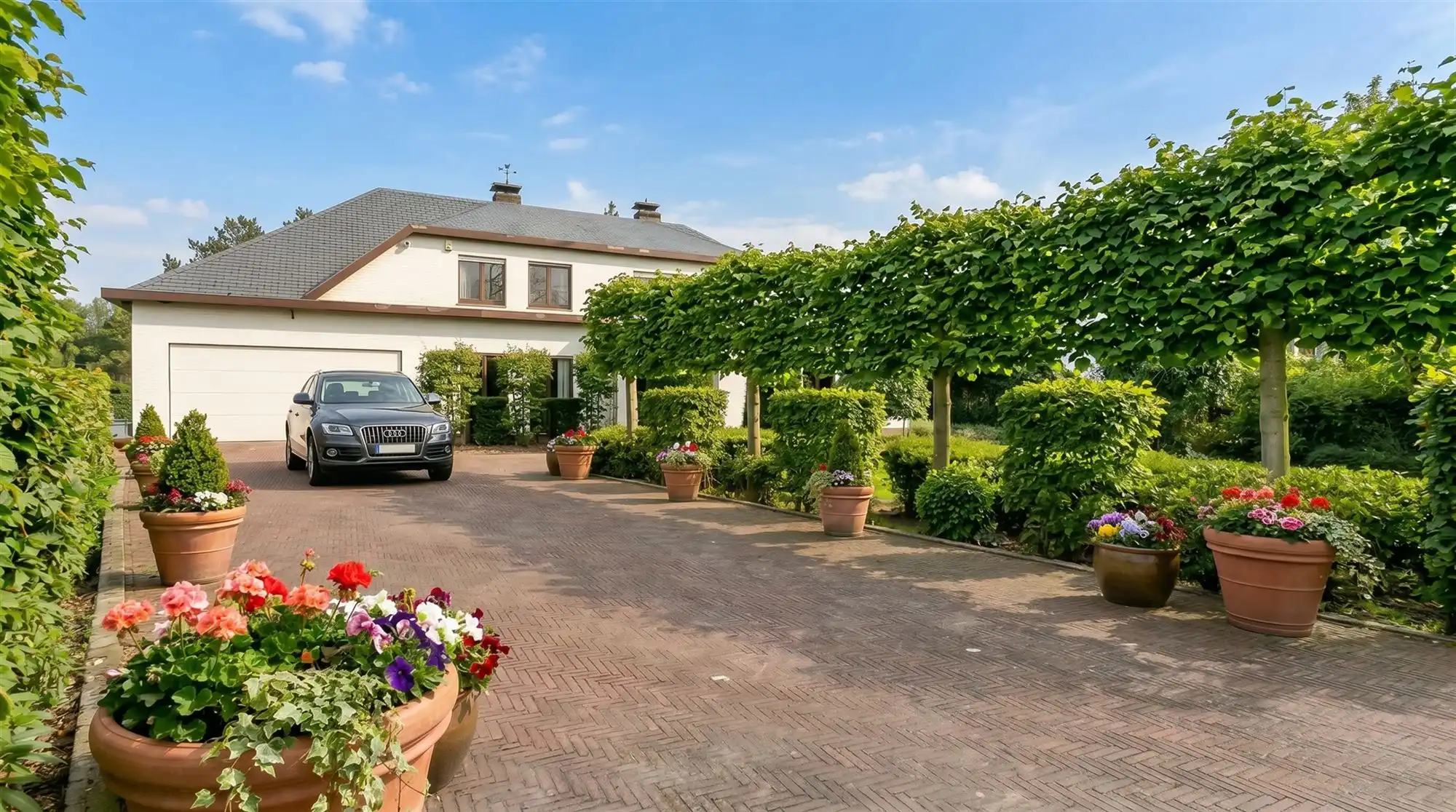 Landelijke villa met 5 slaapkamers op ca. 2.226 m2. foto 2