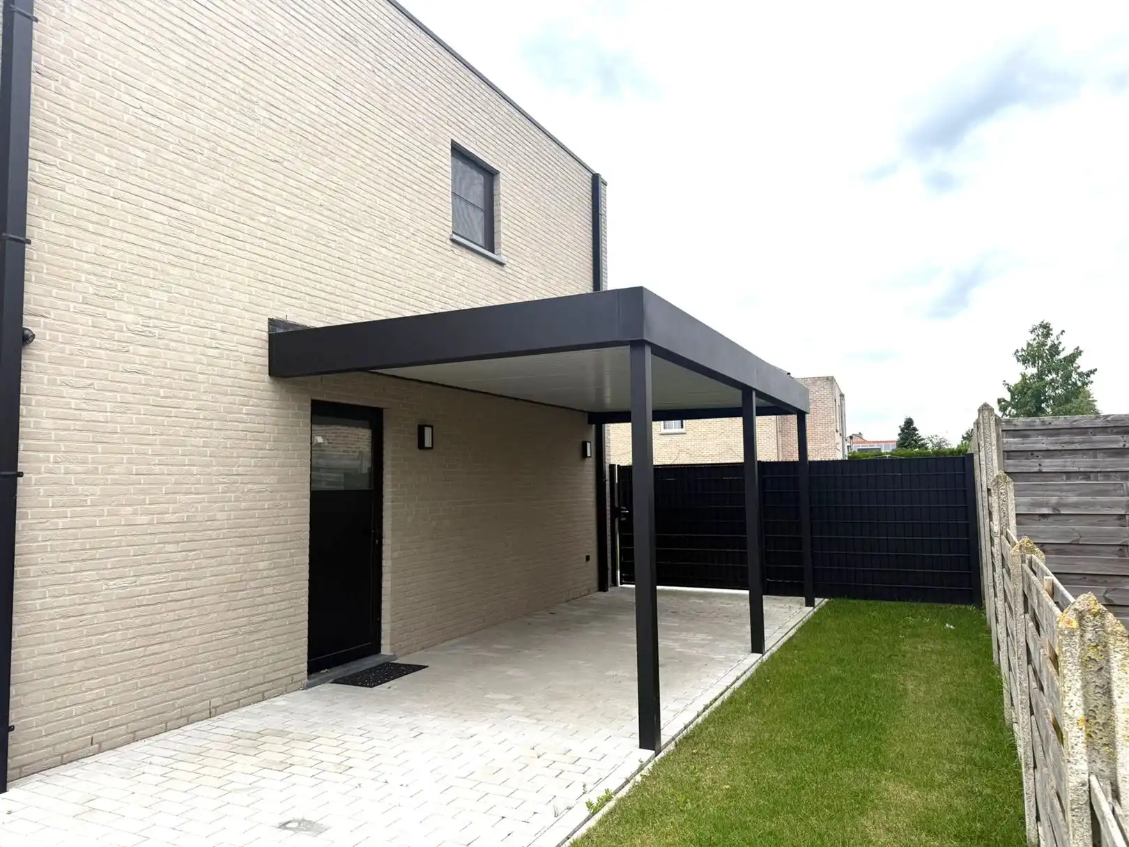 TE HUUR: Ruime open bebouwing met 3 slaapkamers te Pelt! foto 25