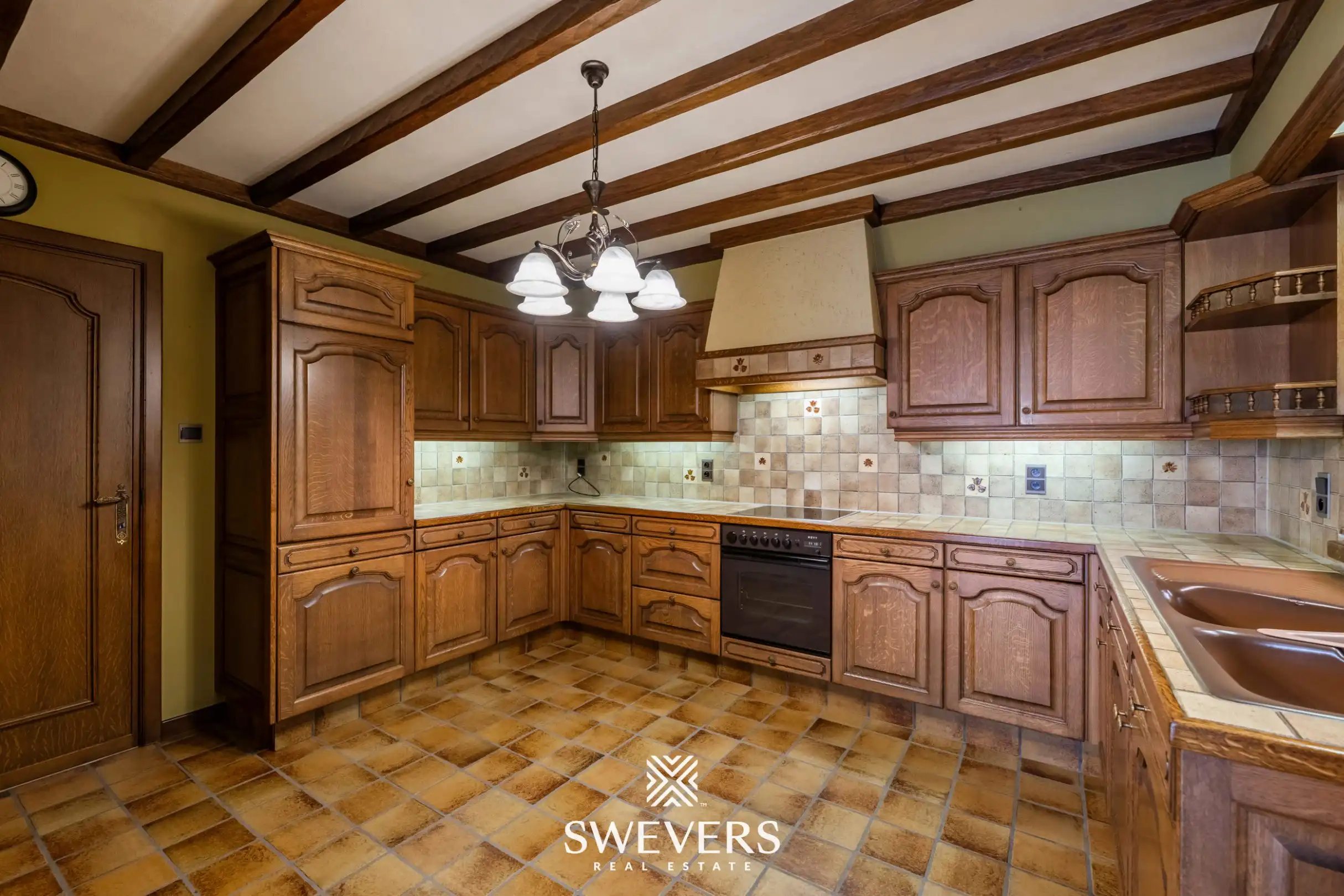 Ruime en lichtrijke gezinswoning in het mooie Alken op 7a 81 ca. foto 8