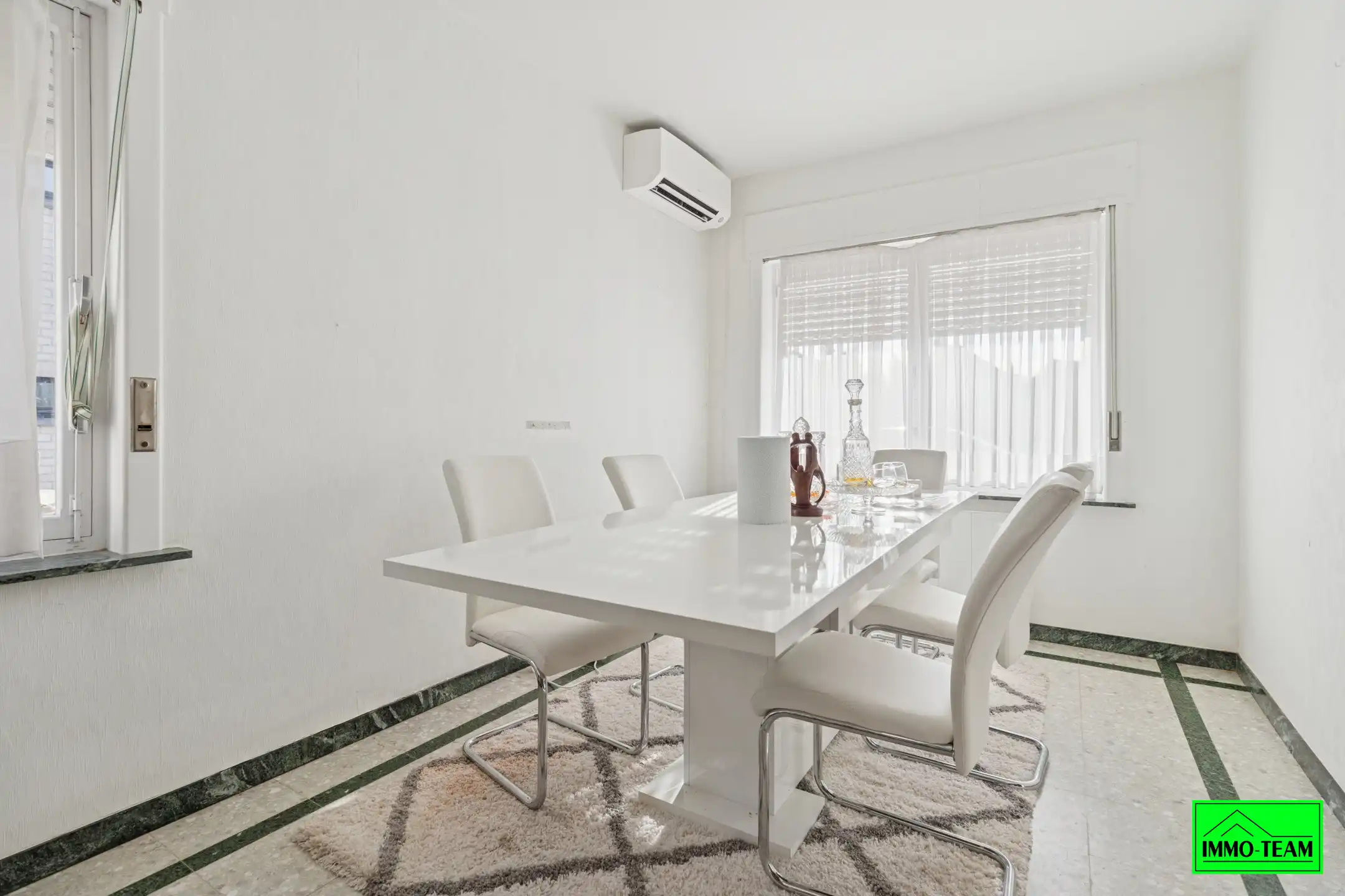 Ruime 3-gevelwoning met 4 slaapkamers en tuin foto 7