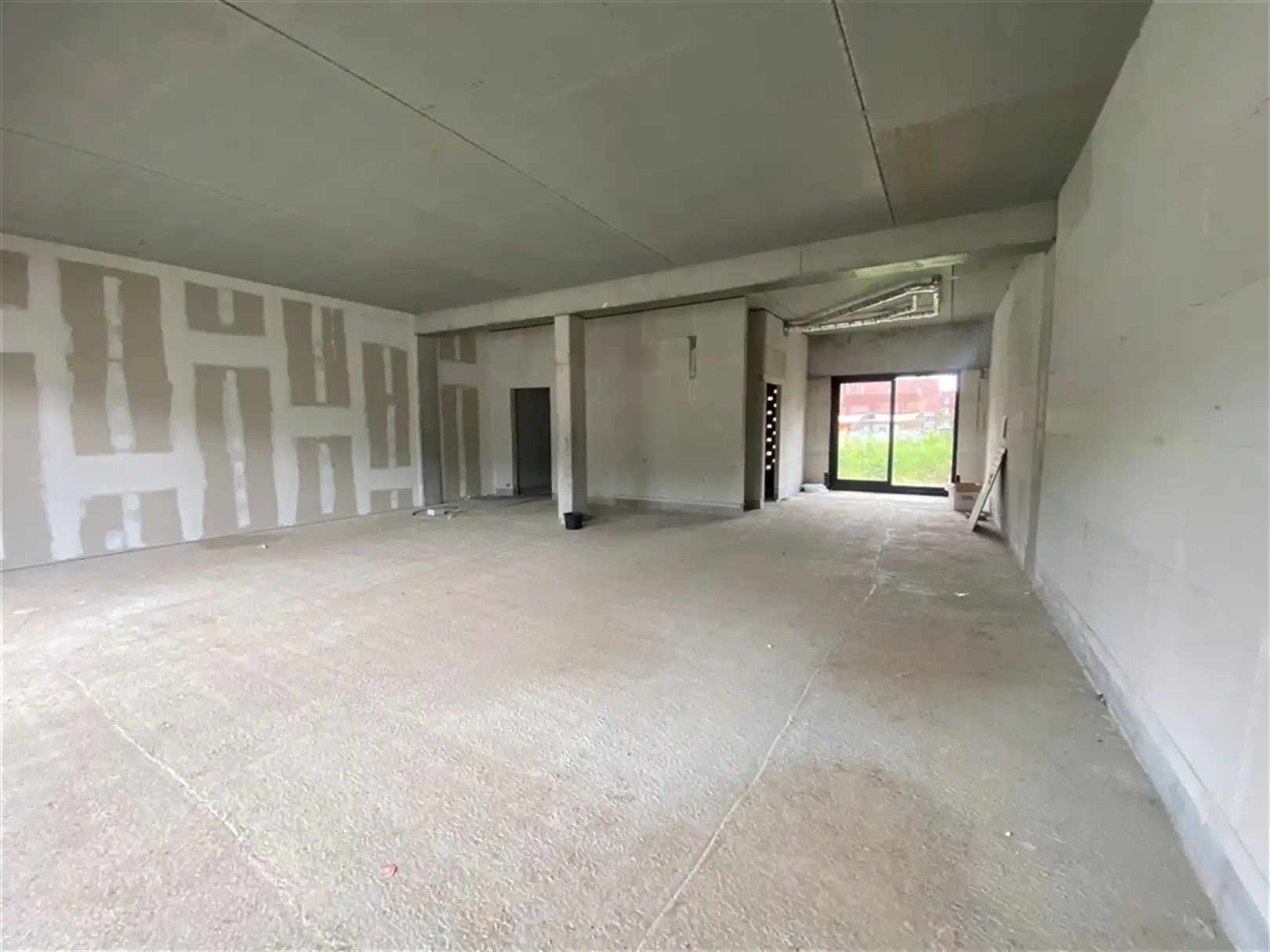 Nieuwbouw kantoren/handelsruimten vlakbij E40 foto 8