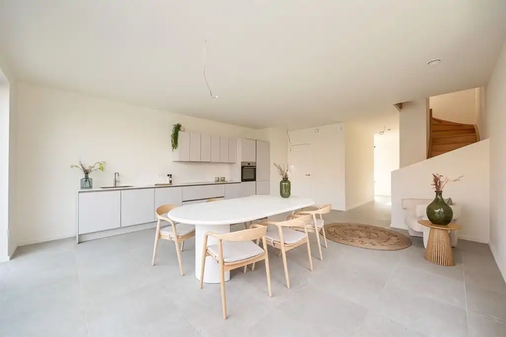 Nieuwbouwwoning onder registratie op toplocatie foto 5