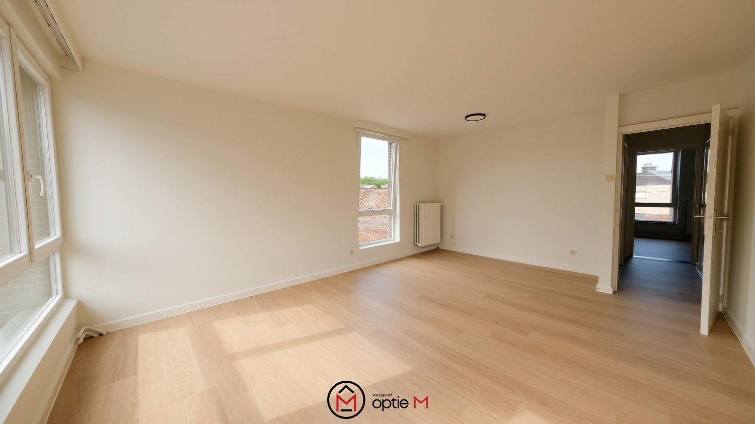 RUIM APPARTEMENT MET 3 SLAAPKAMERS, TERRAS EN GARAGEBOX foto 12