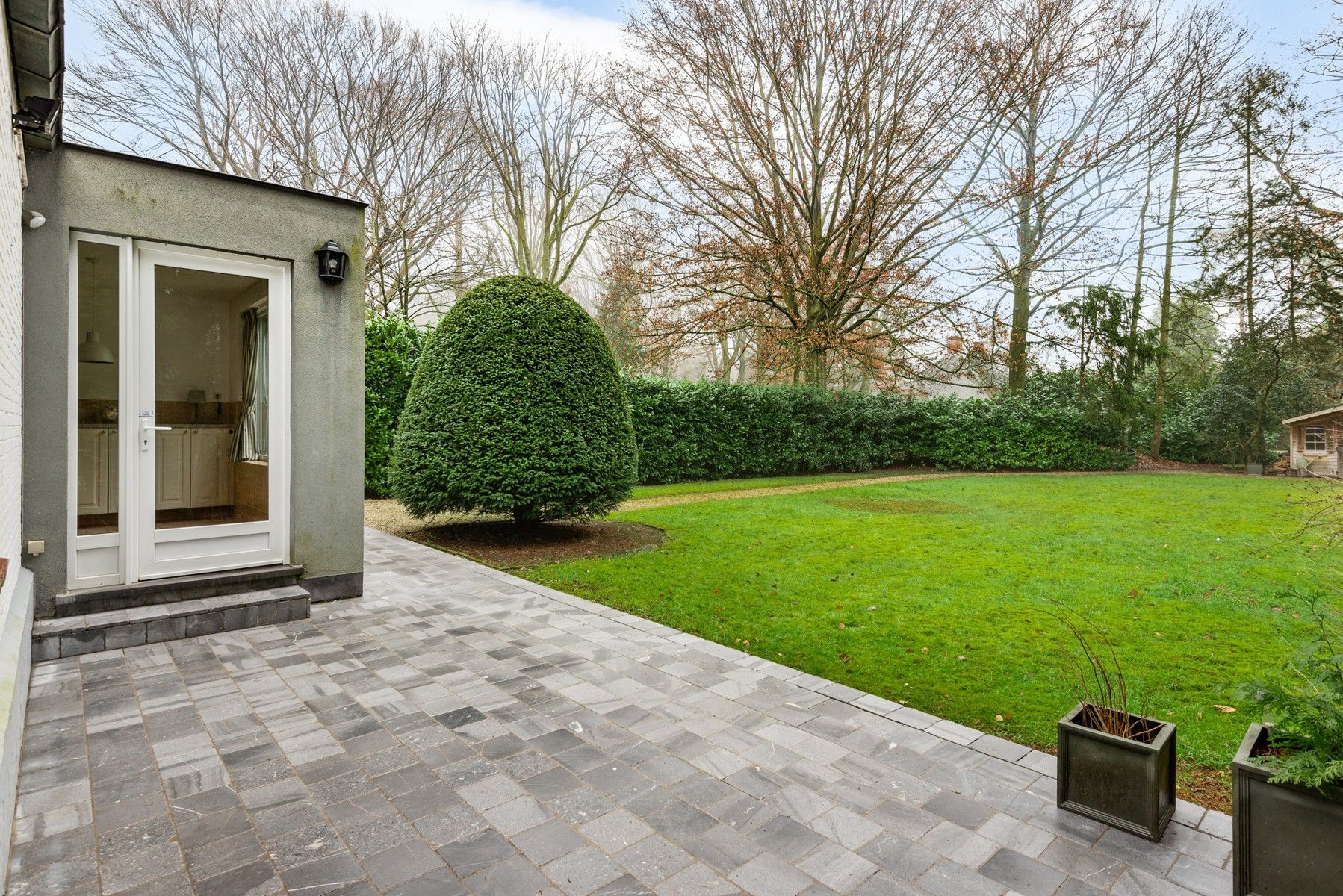 Charmante villa in ’s-Gravenwezel op 1.755m² foto 3