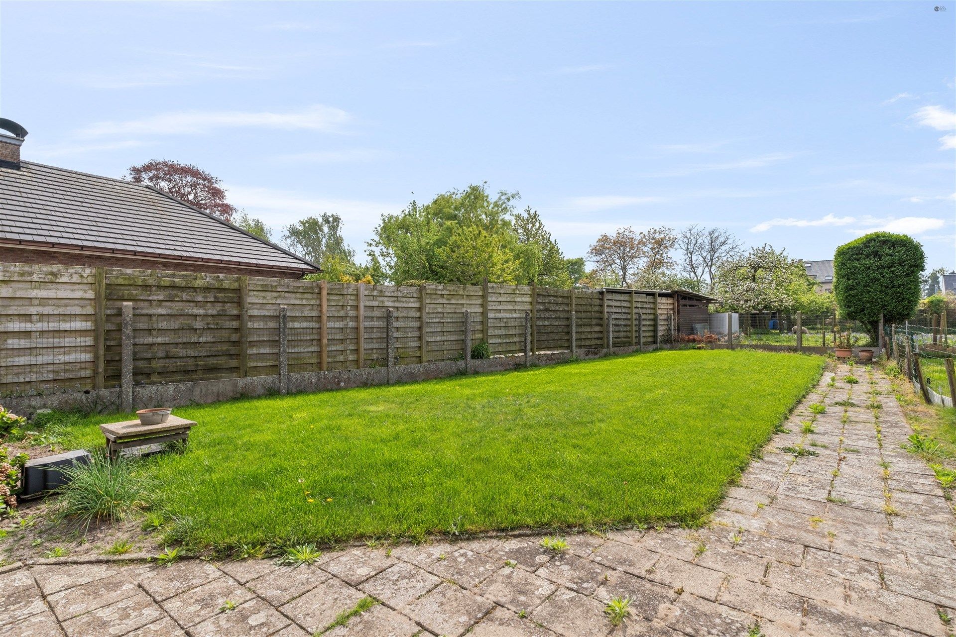Half open bebouwing op 378m² grond foto 3