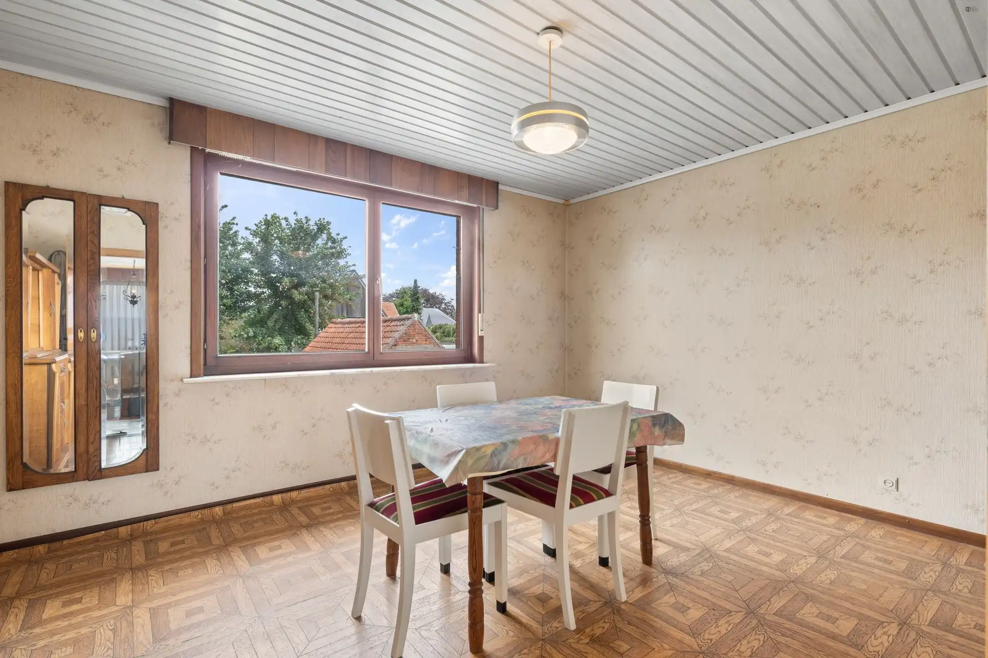 degelijke woning met veel mogelijkheden foto 16
