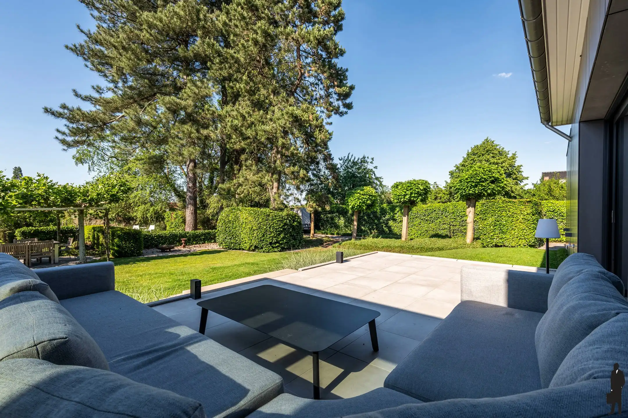 Charmante, gerenoveerde villa op 1.389 m² met open zicht foto 15
