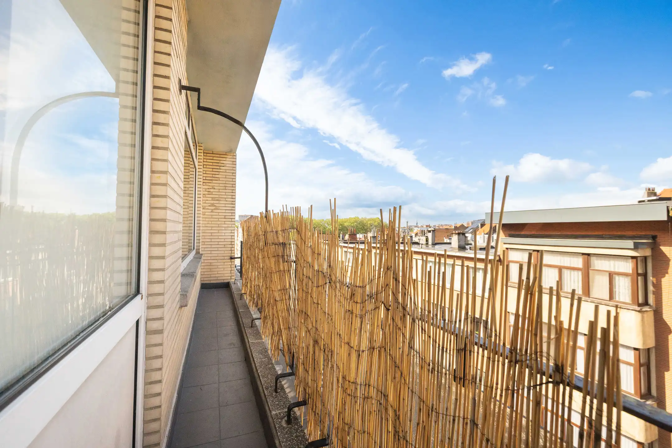 Licht appartement met 1 slaapkamer van ± 70 m² foto 7