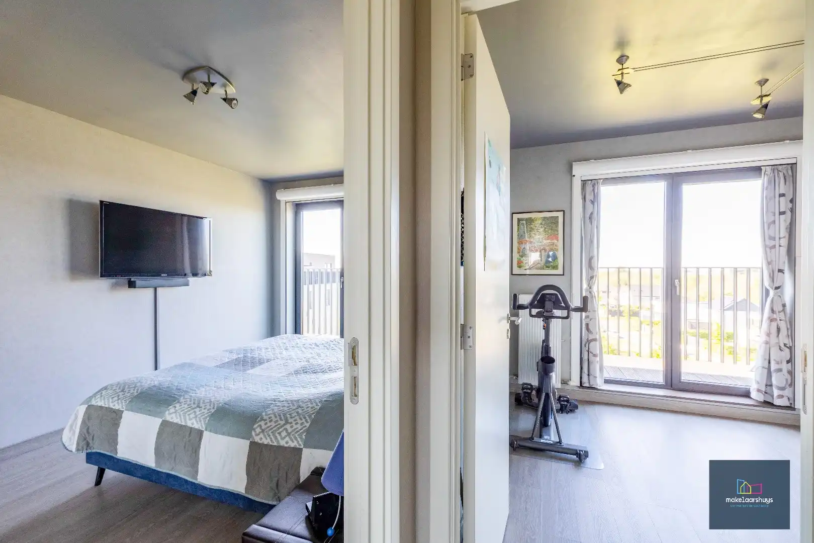 Penthouse met 2 slp. ruim terras, 2 st.plaatsen & kelder foto 13