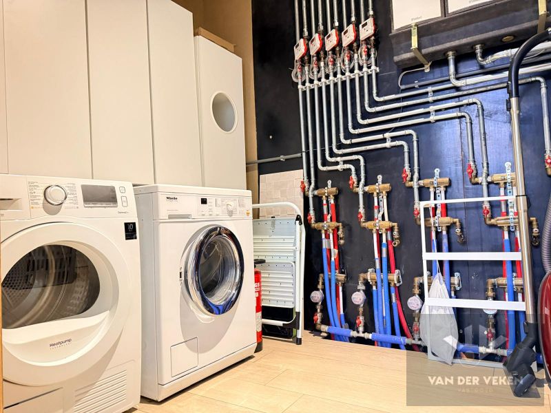 Prachtige woning met 4 slaapkamers. foto 13