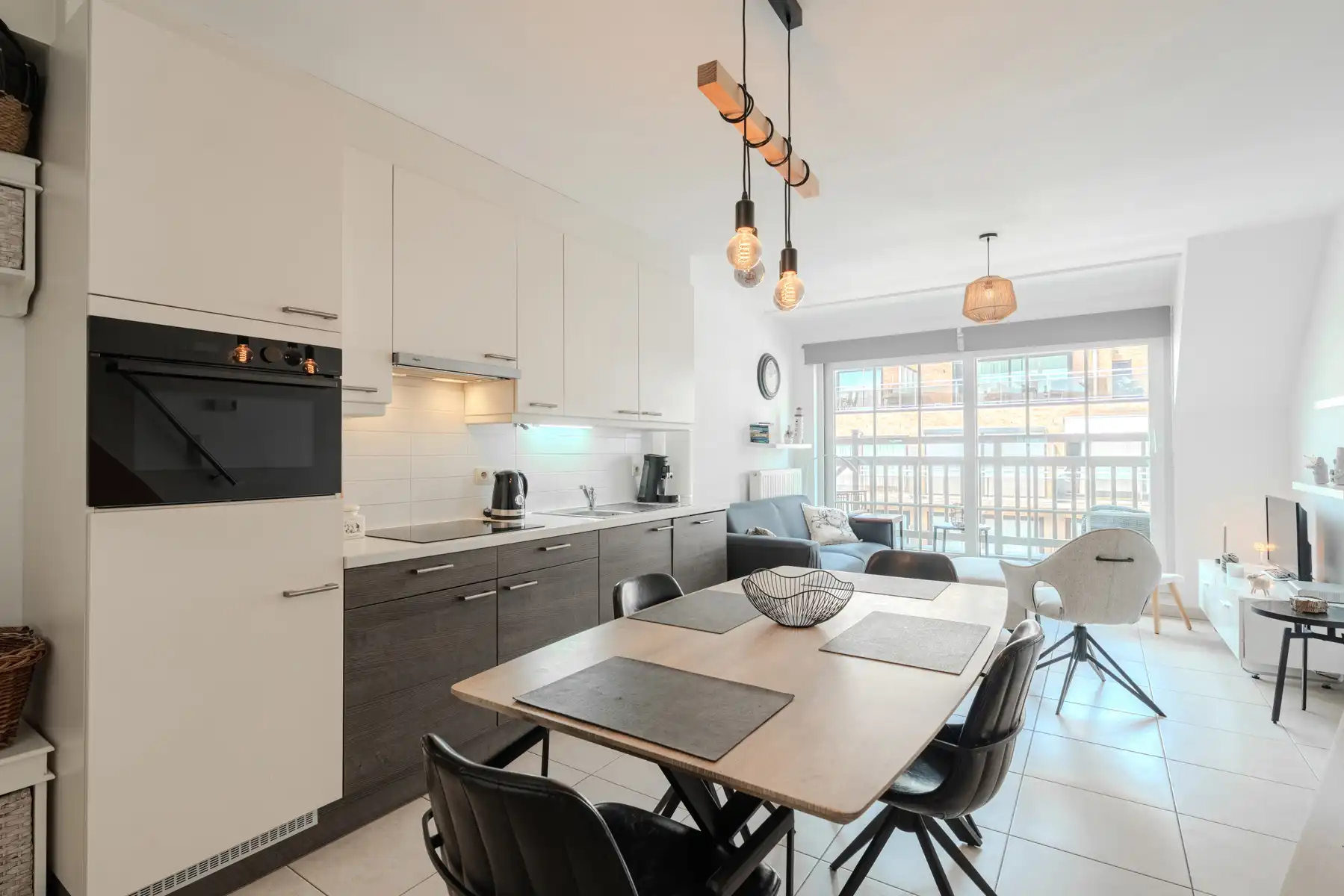 Residentie CONTENDER foto {{pictureIndex}}