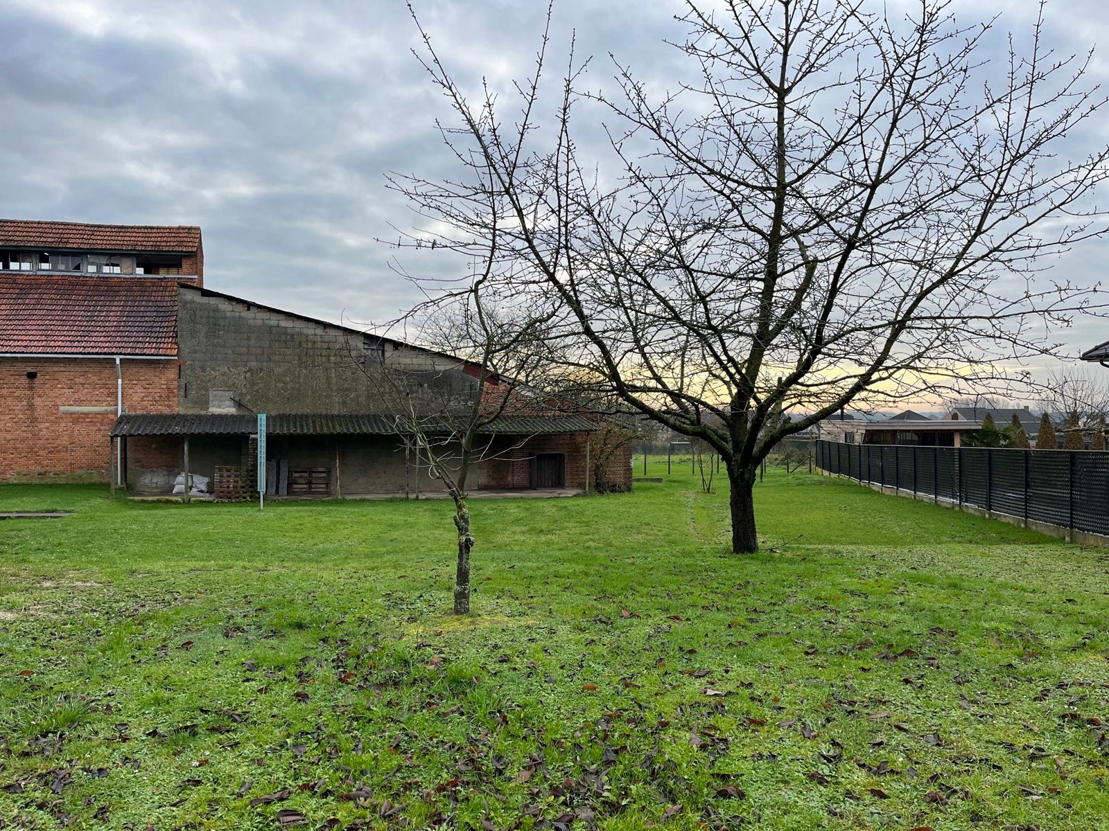 Goed gelegen bouwgrond voor OB op 7a92ca foto 2