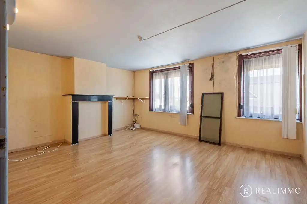 Renovatieproject met uitbreidingsmogelijkheden in rustige straat foto 10