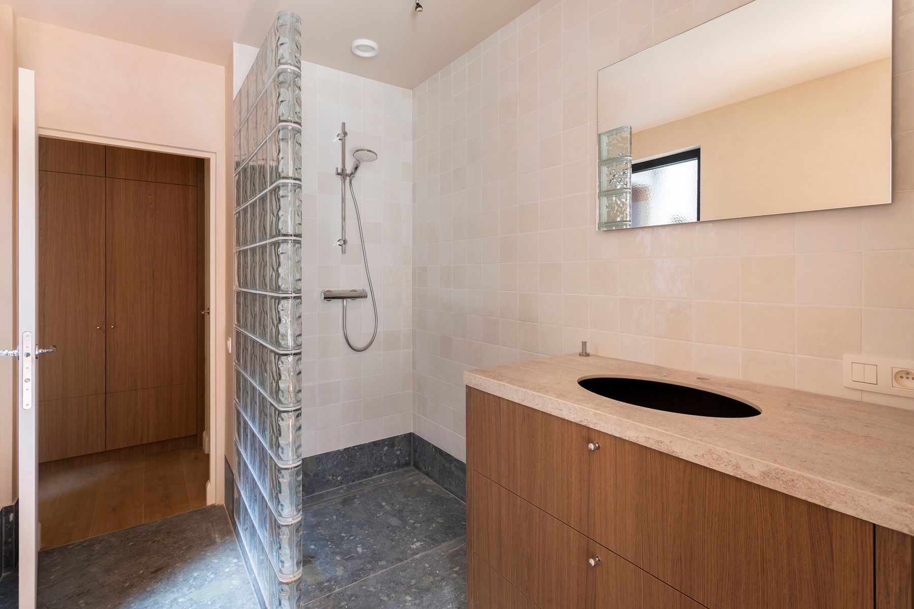 Exclusief bemeubeld appartement op toplocatie in ’t Zuid foto 9