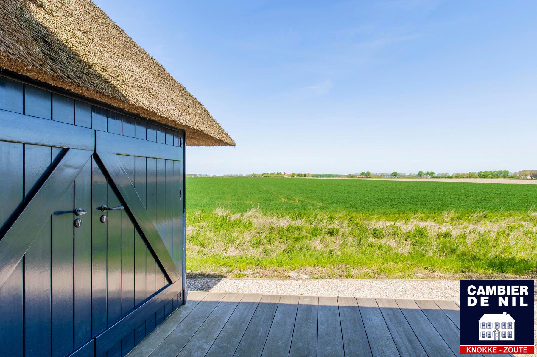 Prachtige woning, rustig gelegen in de polders van Zuidzande foto 11