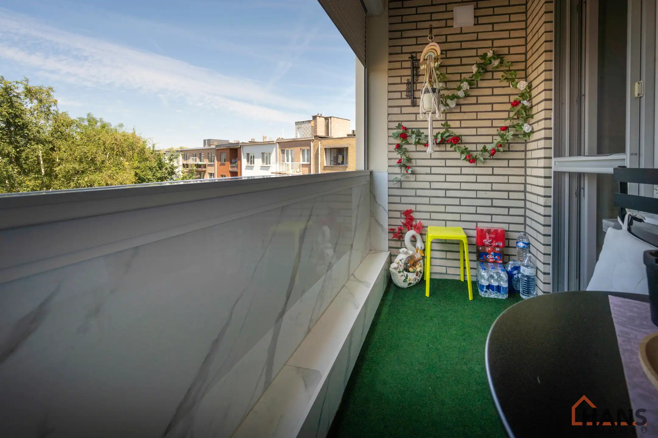 Instapklaar appartement met garage. foto 10