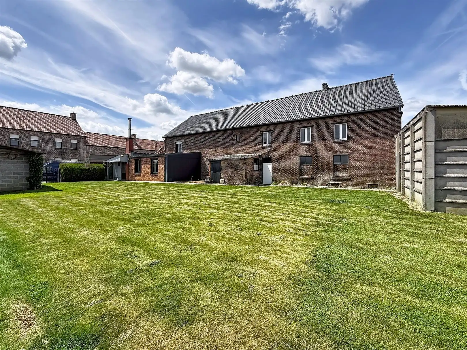 Voormalige hoeve met aanbouw en tuin, 26a 01ca foto 7