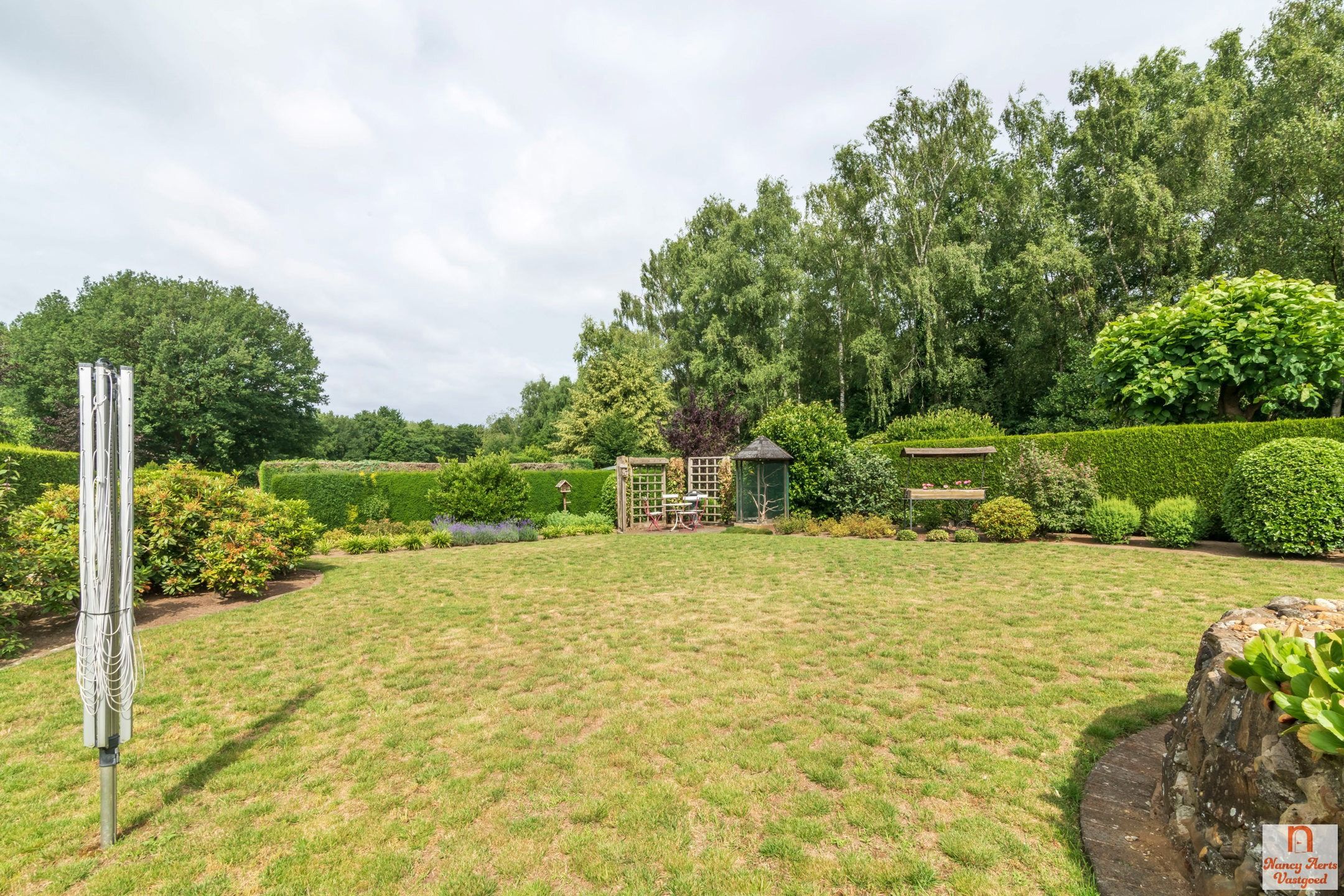 Verzorgde gelijkvloerse woning met zicht op groen in Koersel foto 35