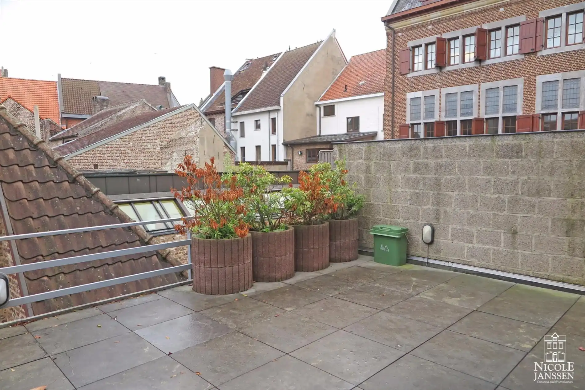 Mooi instapklaar appartement in het centrum van Maaseik foto 6