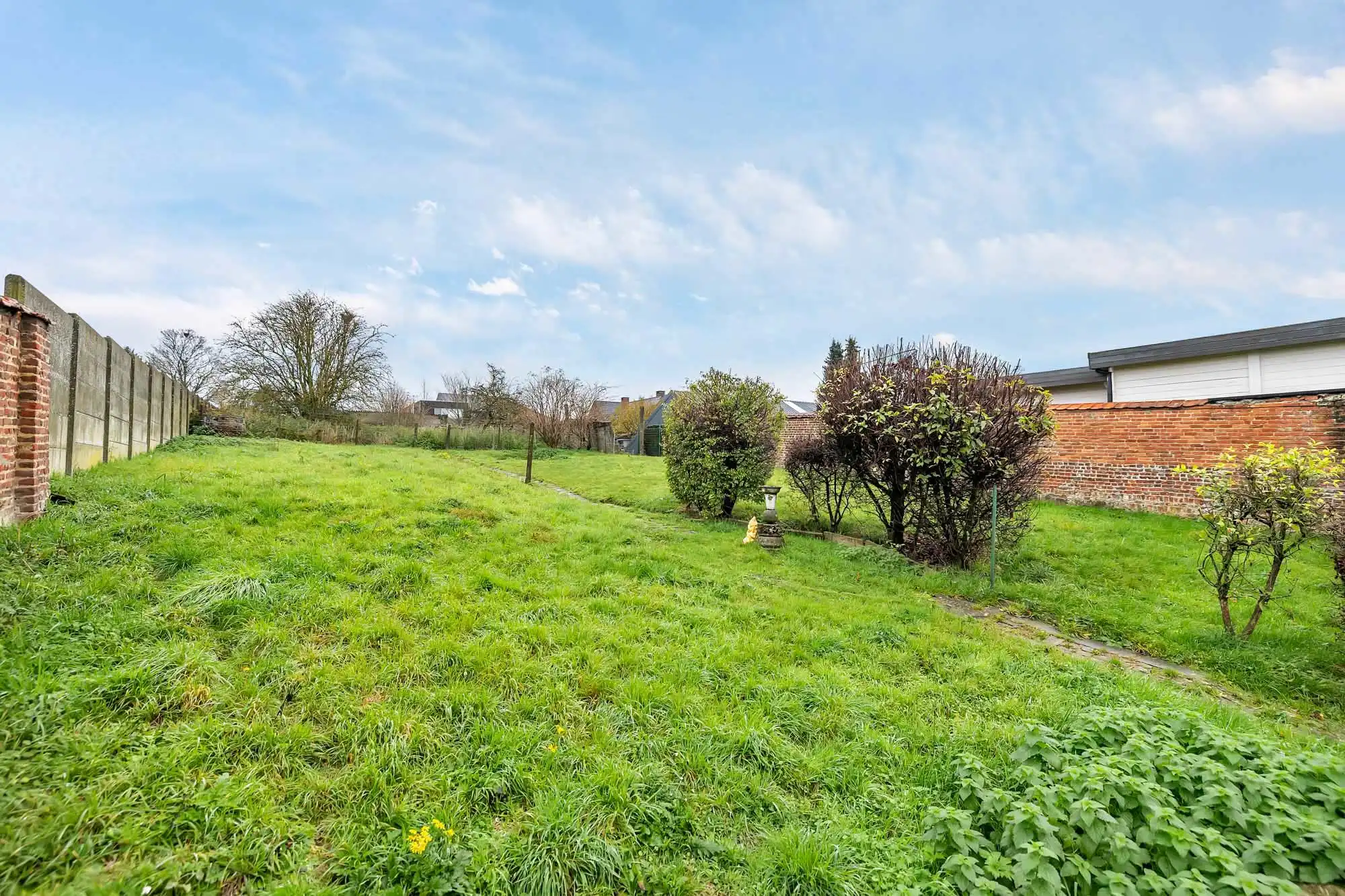 Te renoveren woning op 12a 80ca gelegen in centrum van Gooik foto 23