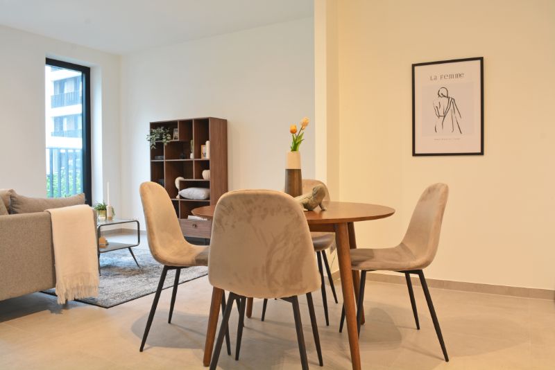 Te koop instapklaar 2 slpk  appartement met terras in centrum Roeselare. foto 2