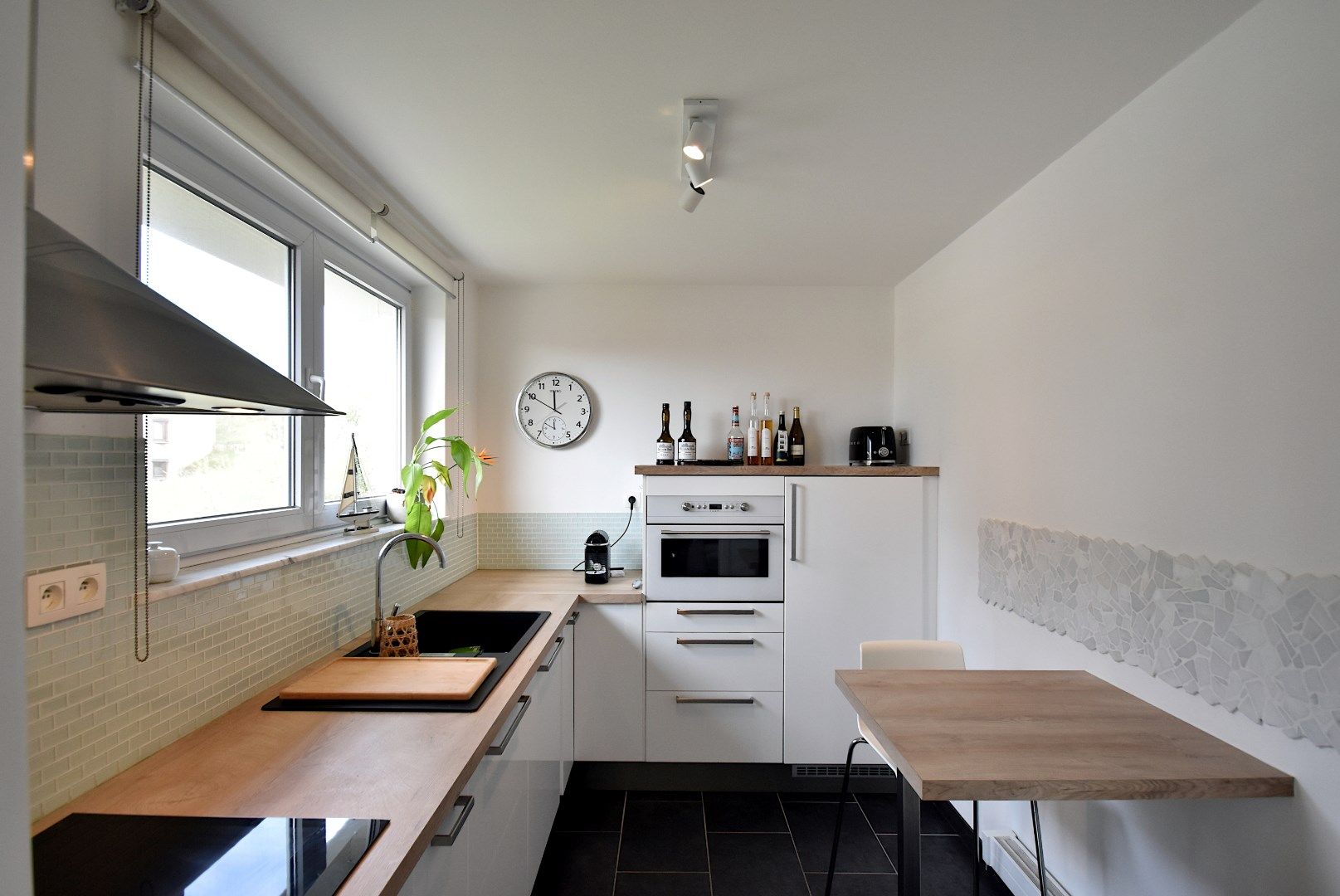 Stijlvol gerenoveerd appartement met zicht op duinen en villawijk – Louisiana II, De Haan foto 8