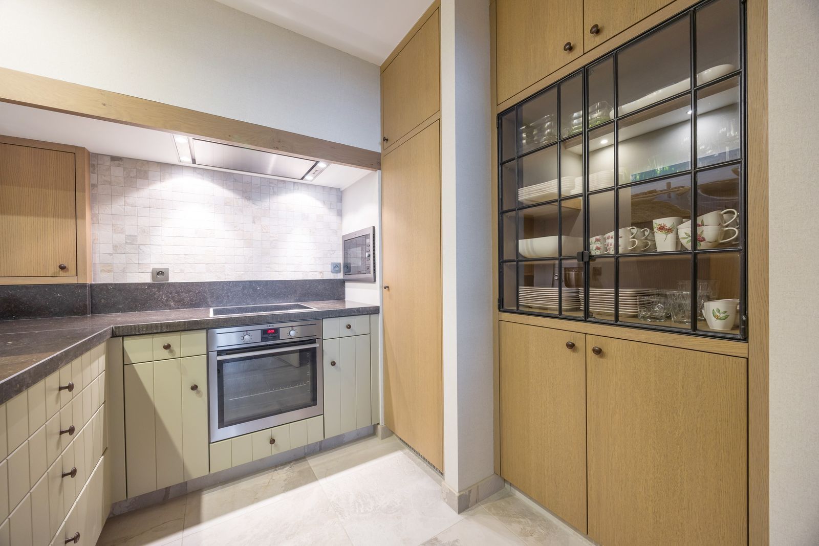 Stijlvol en ruim appartement met 1 slpk pal aan het strand foto 6