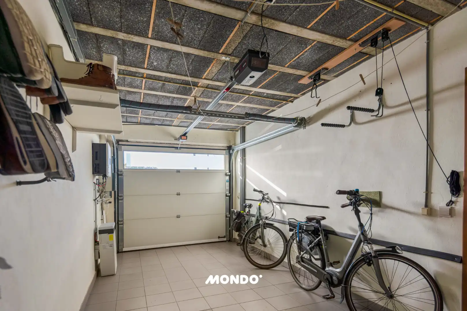 Ruime woning met 3 slaapkamers, garage en open uitzicht tuin nabij de dijk in Heffen foto 22