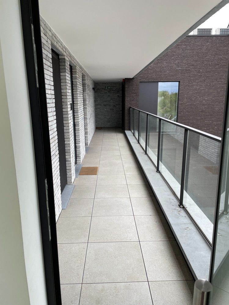 Mooi recent duplex appartement te huur met 3 slaapkamers. foto 3