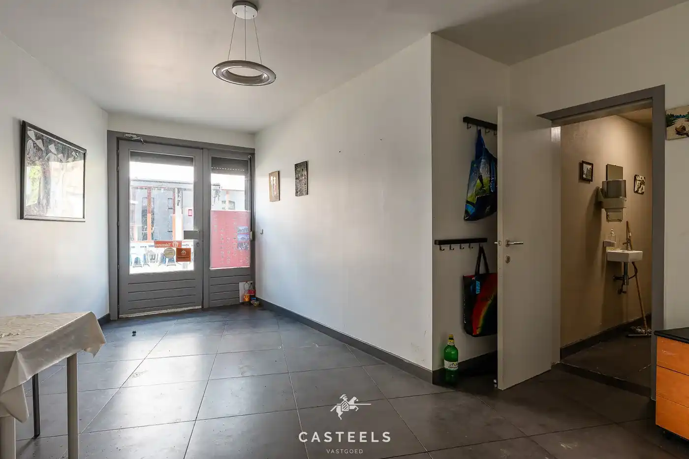 Instapklare opbrengsteigendom met handelsruimte en woonst op toplocatie in Ledeberg foto 9