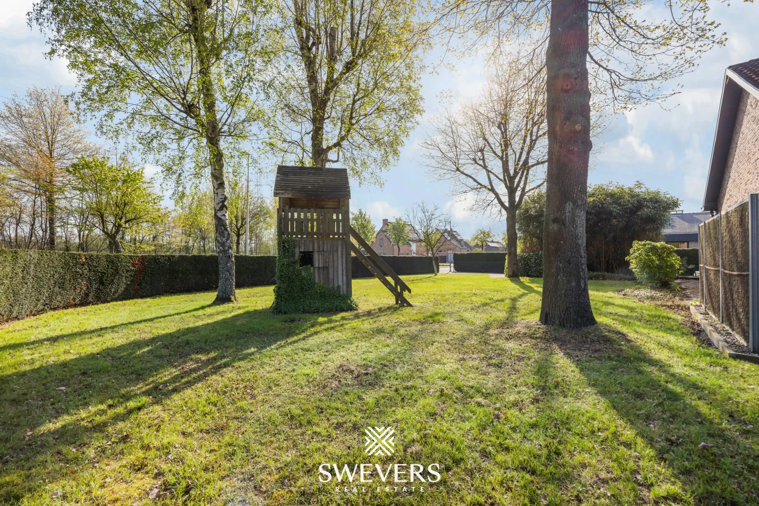 Ruime open bebouwing met 5 slaapkamers en grote tuin in Diepenbeek foto 35