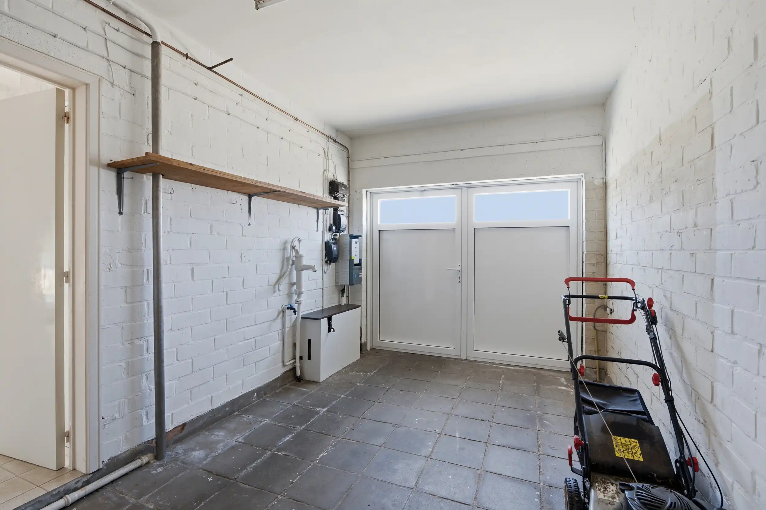 Renovatieproject met 4 slaapkamers en zonnige tuin! foto 8