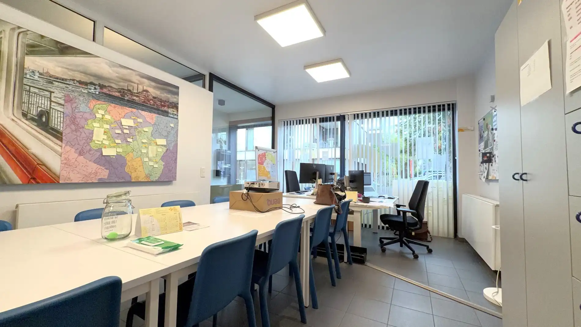 Instapklaar gelijkvloers kantoor te huur in centrum De Pinte foto 14