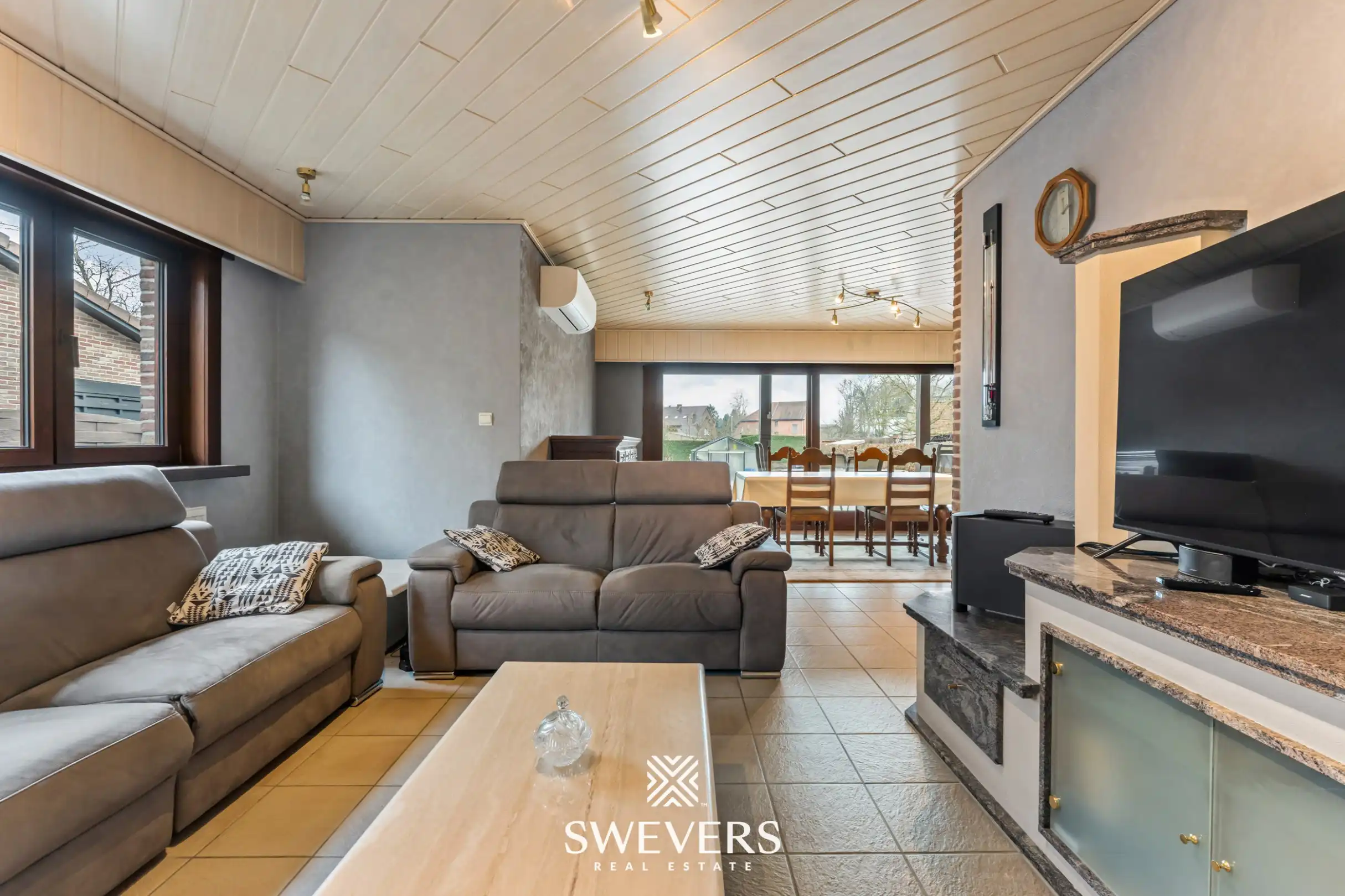 Riante afgewerkte woning met minstens 4 slaapkamers te Beverlo foto 2