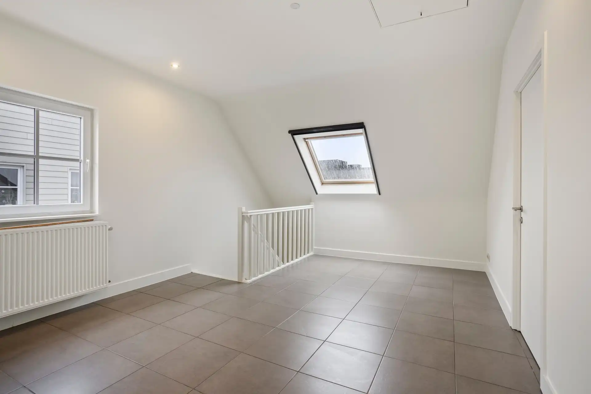 Instapklaar duplexappartement met 2 kamers foto 10