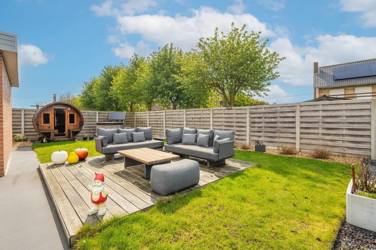 Volledig gerenoveerde bungalow met 3 slaapkamers te Westende! foto 5