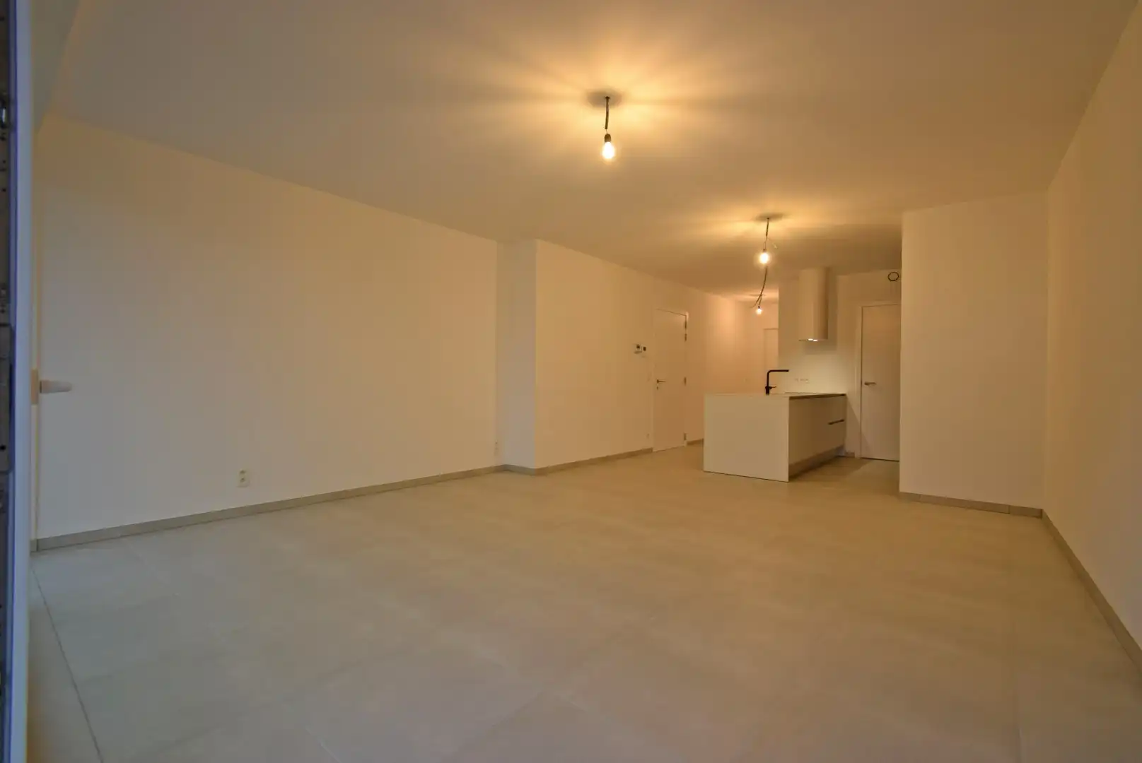 NIEUWBOUW ÉÉNSLAAPKAMER APPARTEMENT IN HARTJE ROESELARE  foto 2