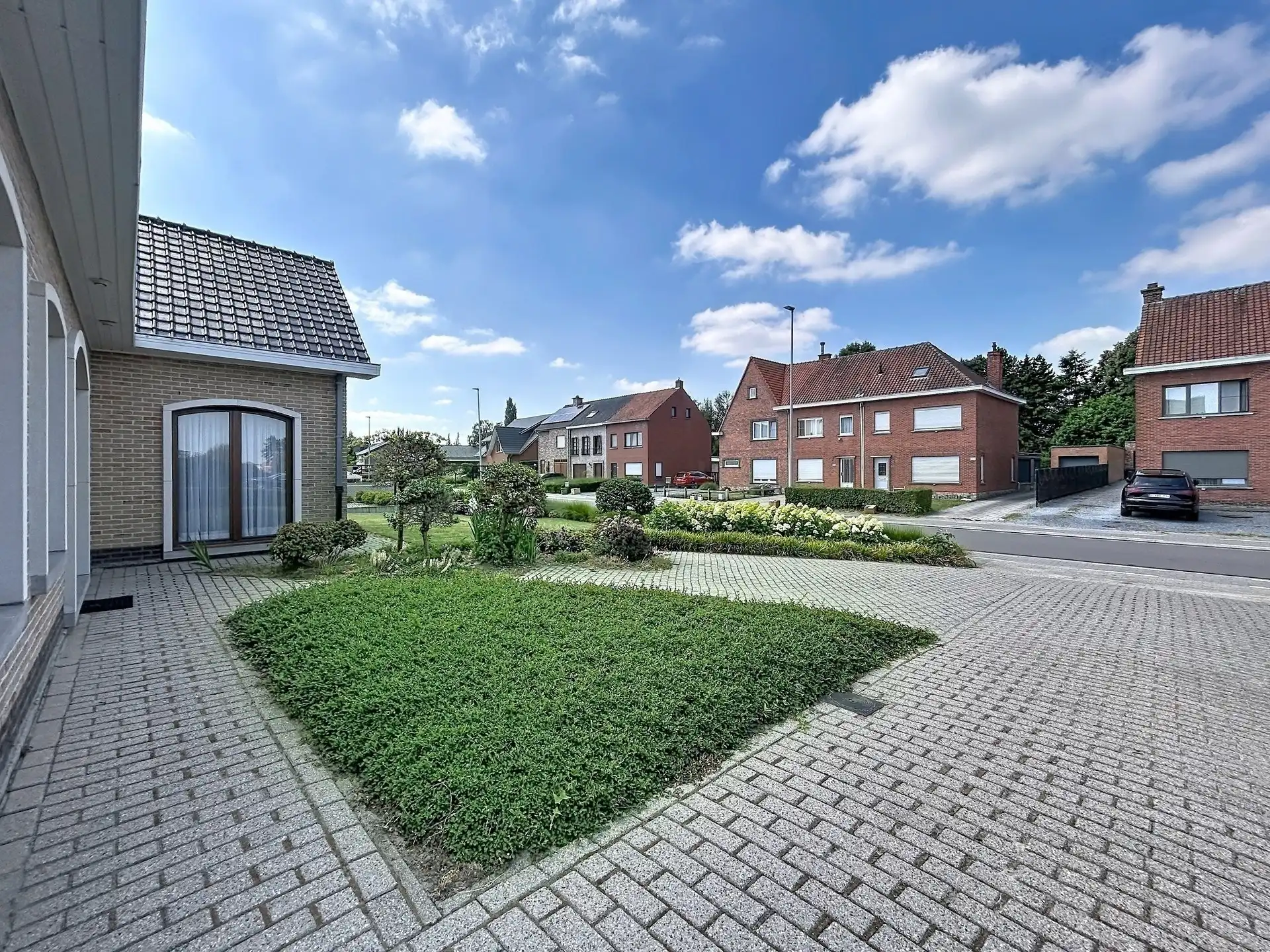 ZEER RUIME VRIJSTAANDE WONING MET MOGELIJKHEID TOT 6 SLAAPKAMERS OP TOPLOCATIE IN SINT-NIKLAAS ! foto 21