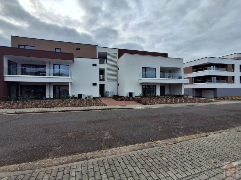 Appartement op topligging met groot terras en parking foto 2