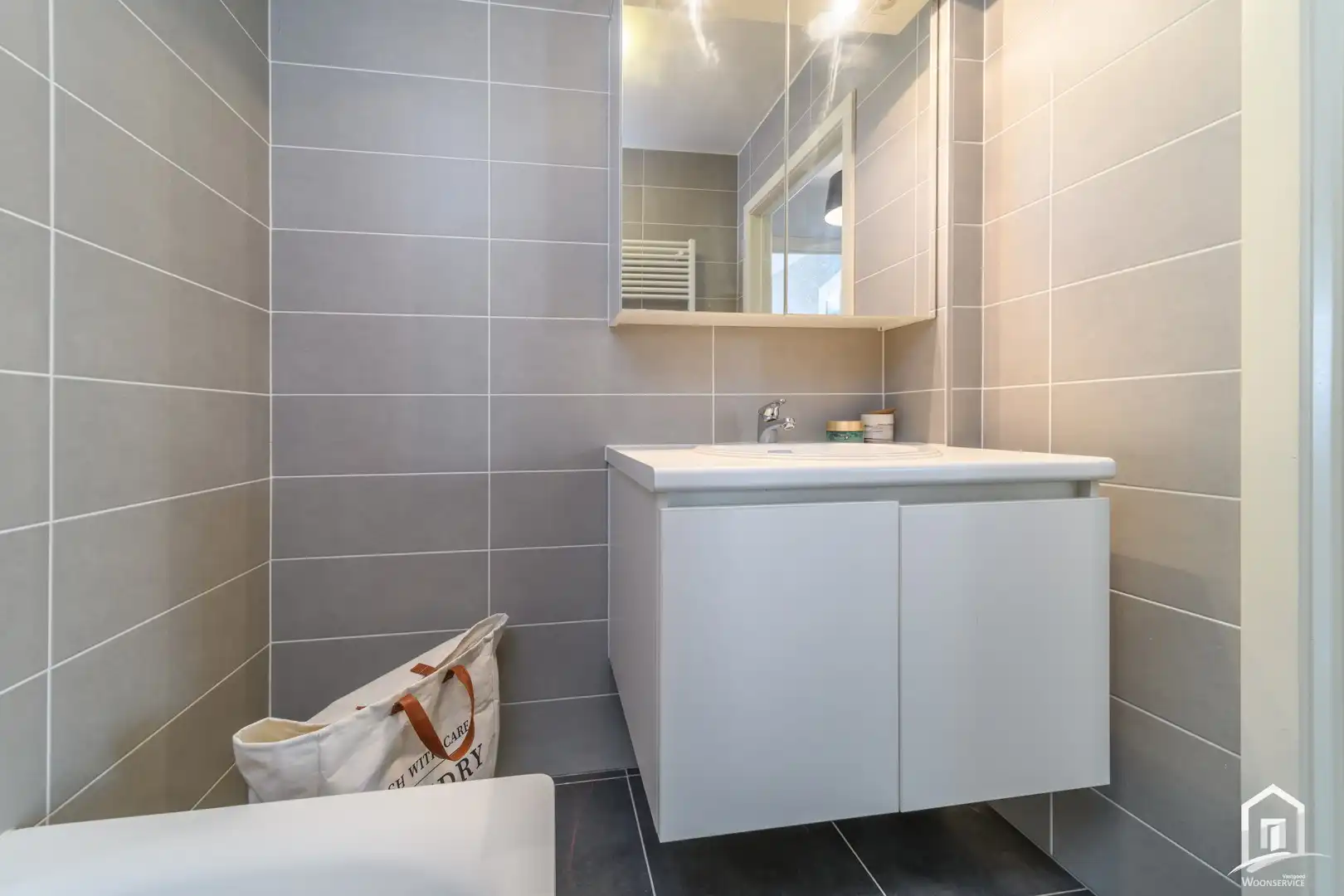 Lichtrijk appartement vlakbij de zeedijk van Knokke-Heist foto 15