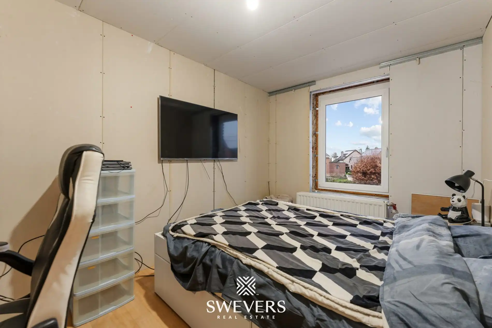 Woning met renovatiepotentieel, 3 slpk, zolder en veel bergruimte foto 17