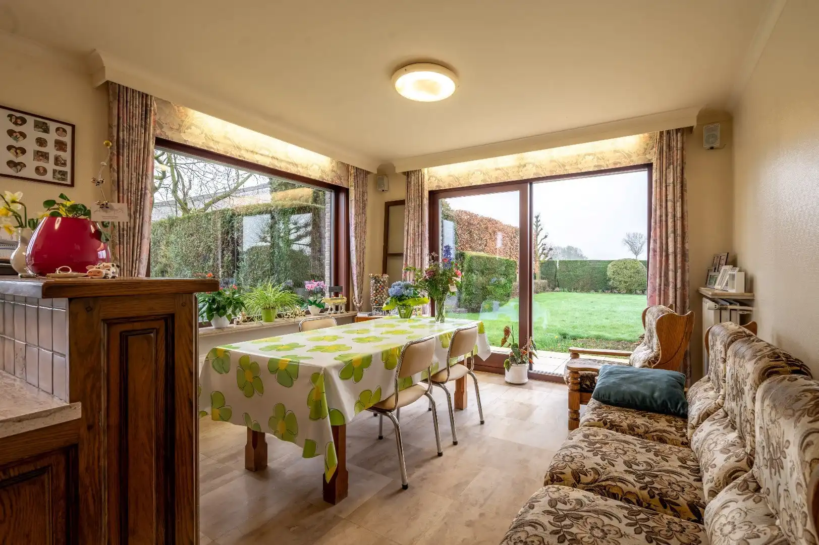 Woning op een perceel van 1394 m² en een terrein met groente- en veeteeltgebouwen op 7425 m² foto 9