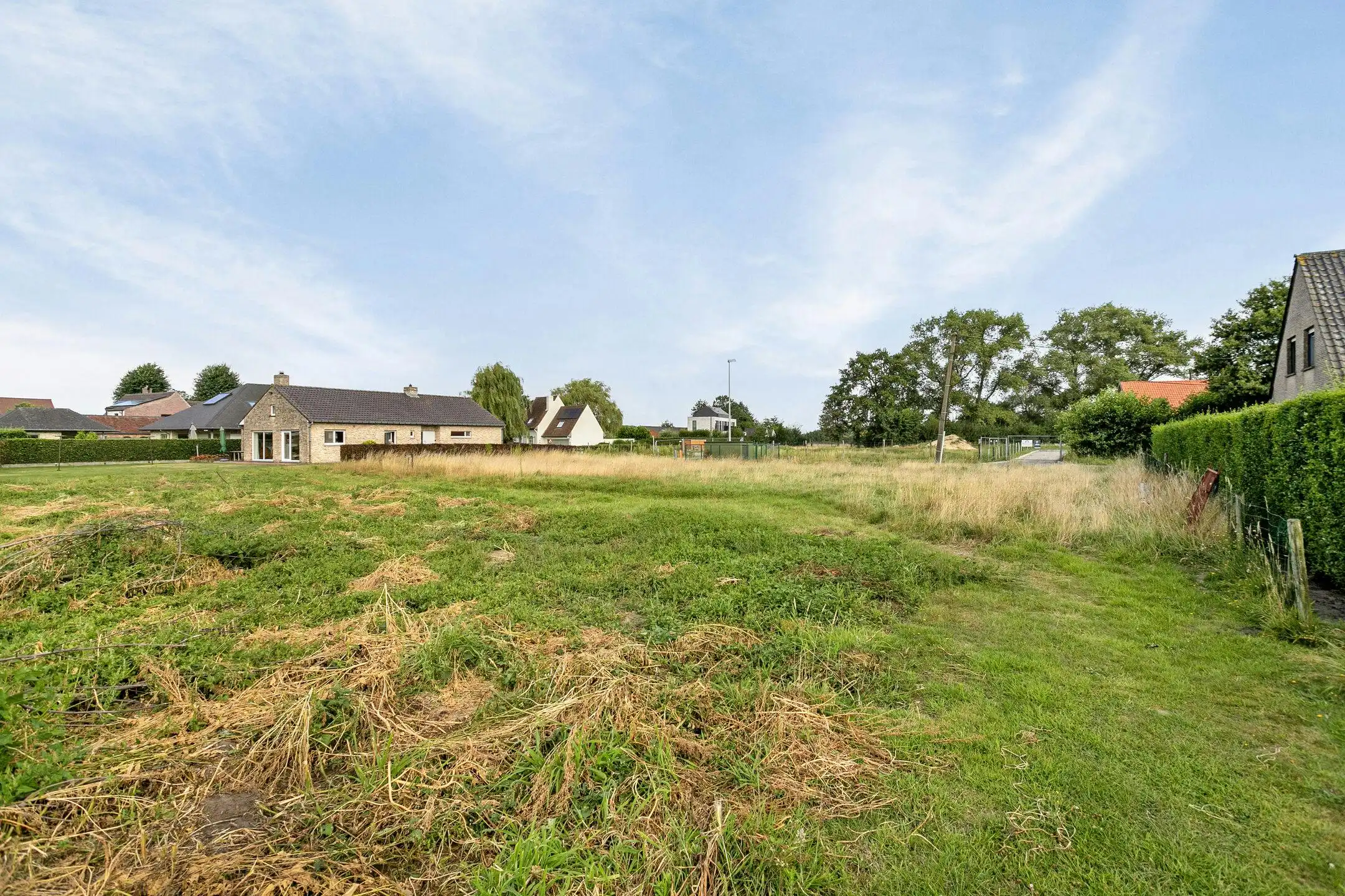 Bouwgrond (1.297m²) te koop voor halfopen bebouwing te Sijsele (Damme) foto 8