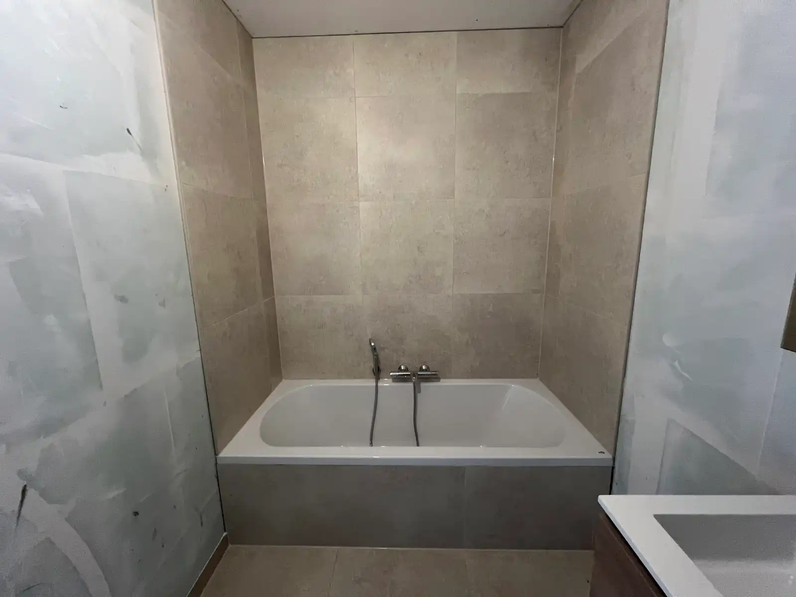 Nieuwbouw app op 1V met 3 slpk, ZW-terras en parking foto 16