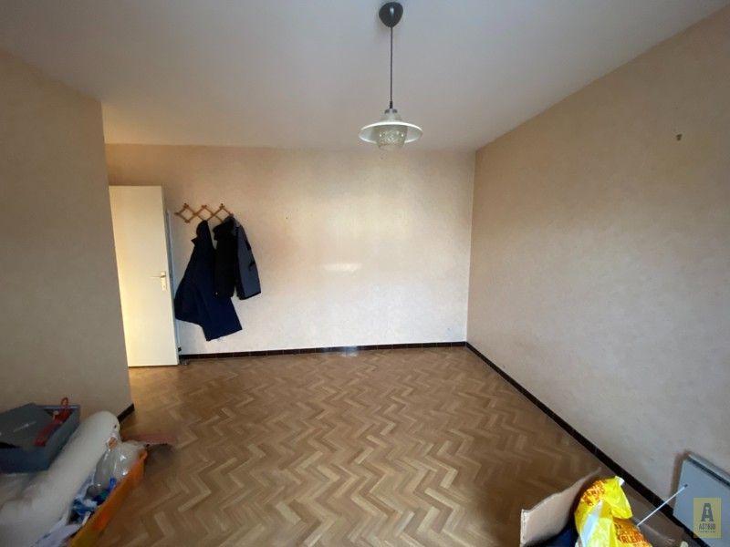 Zonnig en ruim appartement! foto 8