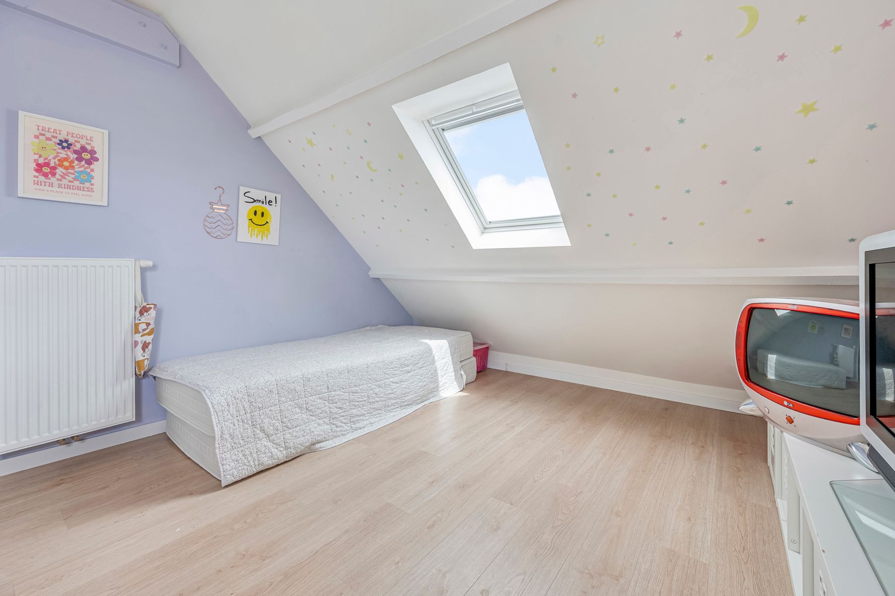 Instapklare woning met 4 slaapkamers en magazijn foto 20
