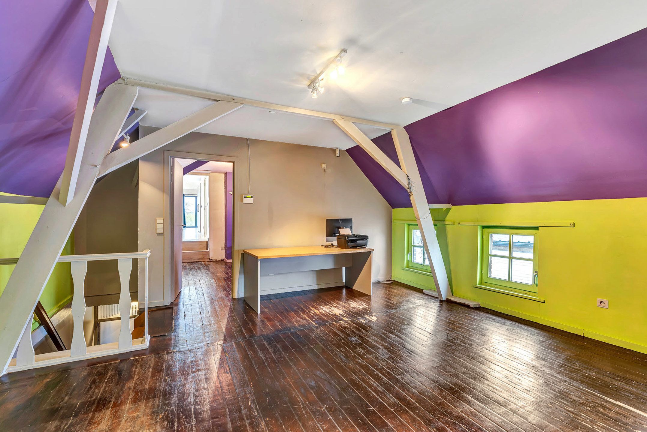 Unieke instapklare (kangoeroe)woning met praktijkruimte foto 20