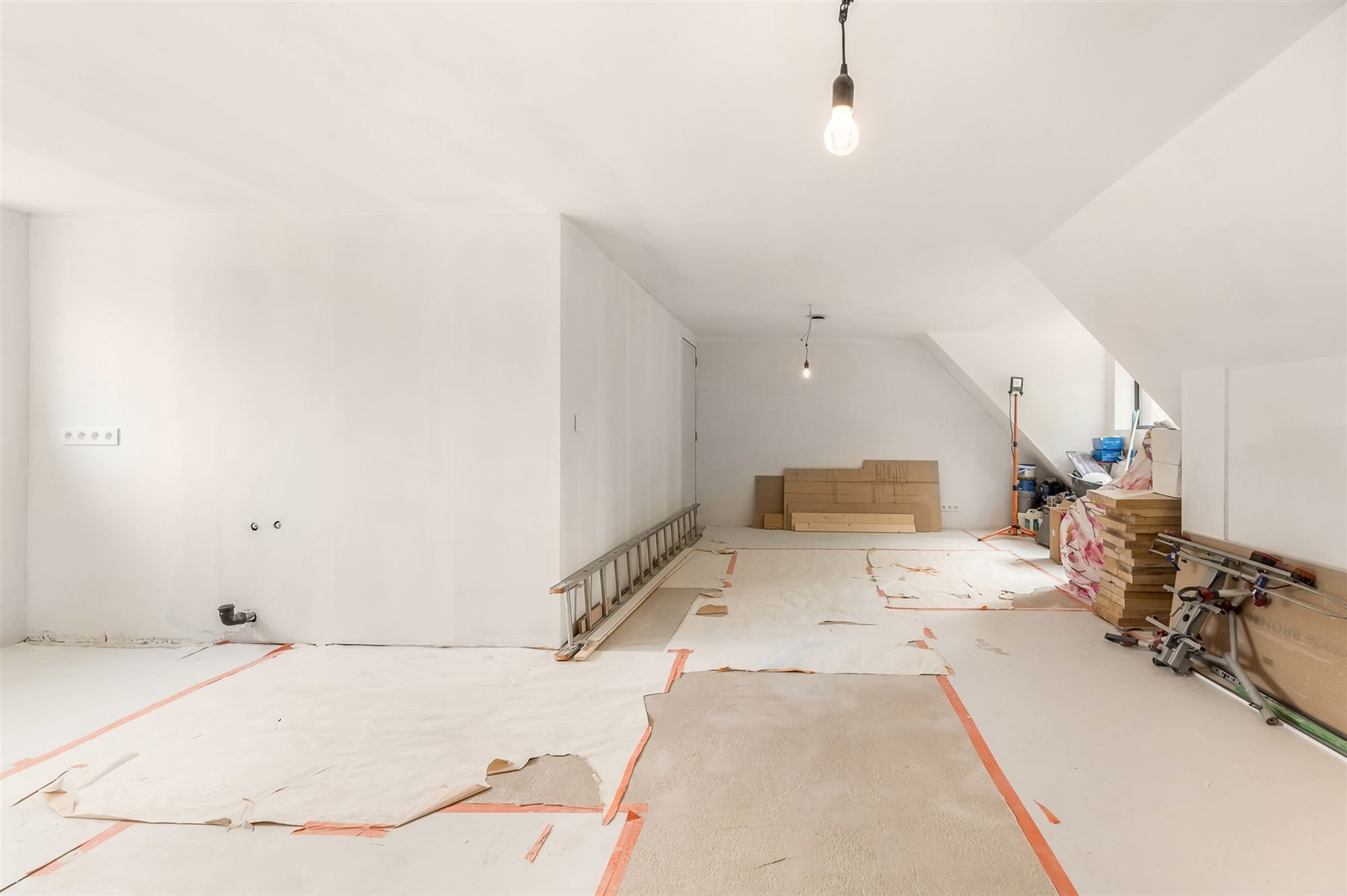 RECENTE, RUIME, ENERGIEZUINIGE WONING MET MOGELIJKHEID TOT APPARTEMENT OP ZOLDERVERDIEPING foto 26